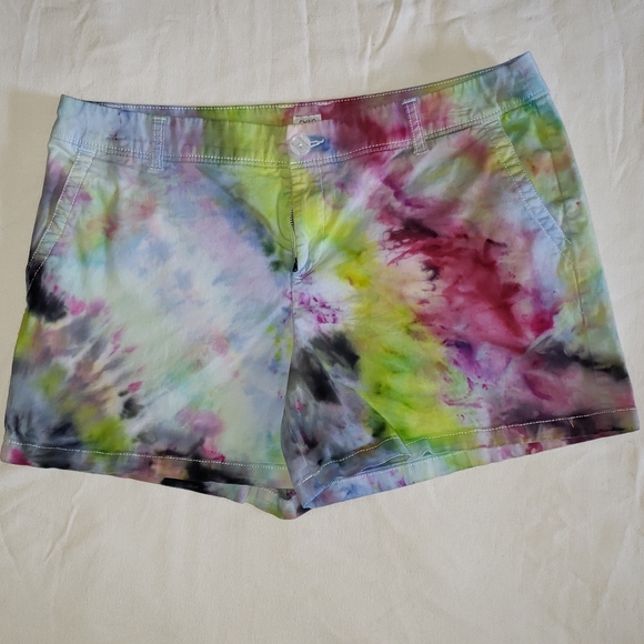 Liz Claiborne Pants - Rainbow Ice Tie Dye Women's Shorts Size 14